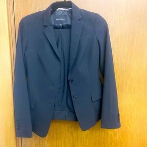 Banana Republic Women’s Pants Suit set size 0P